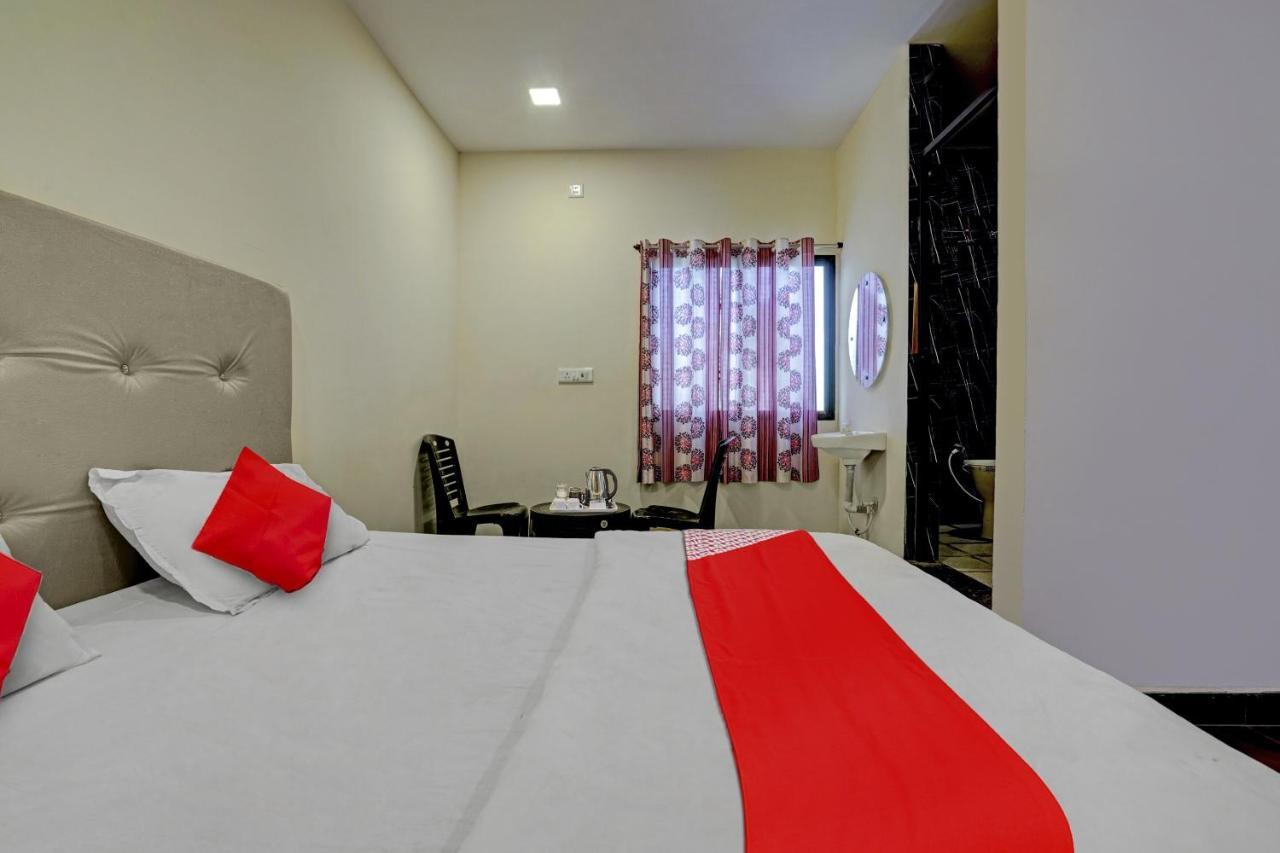Oyo Flagship The Chirag Resort Bhandāra Exteriör bild