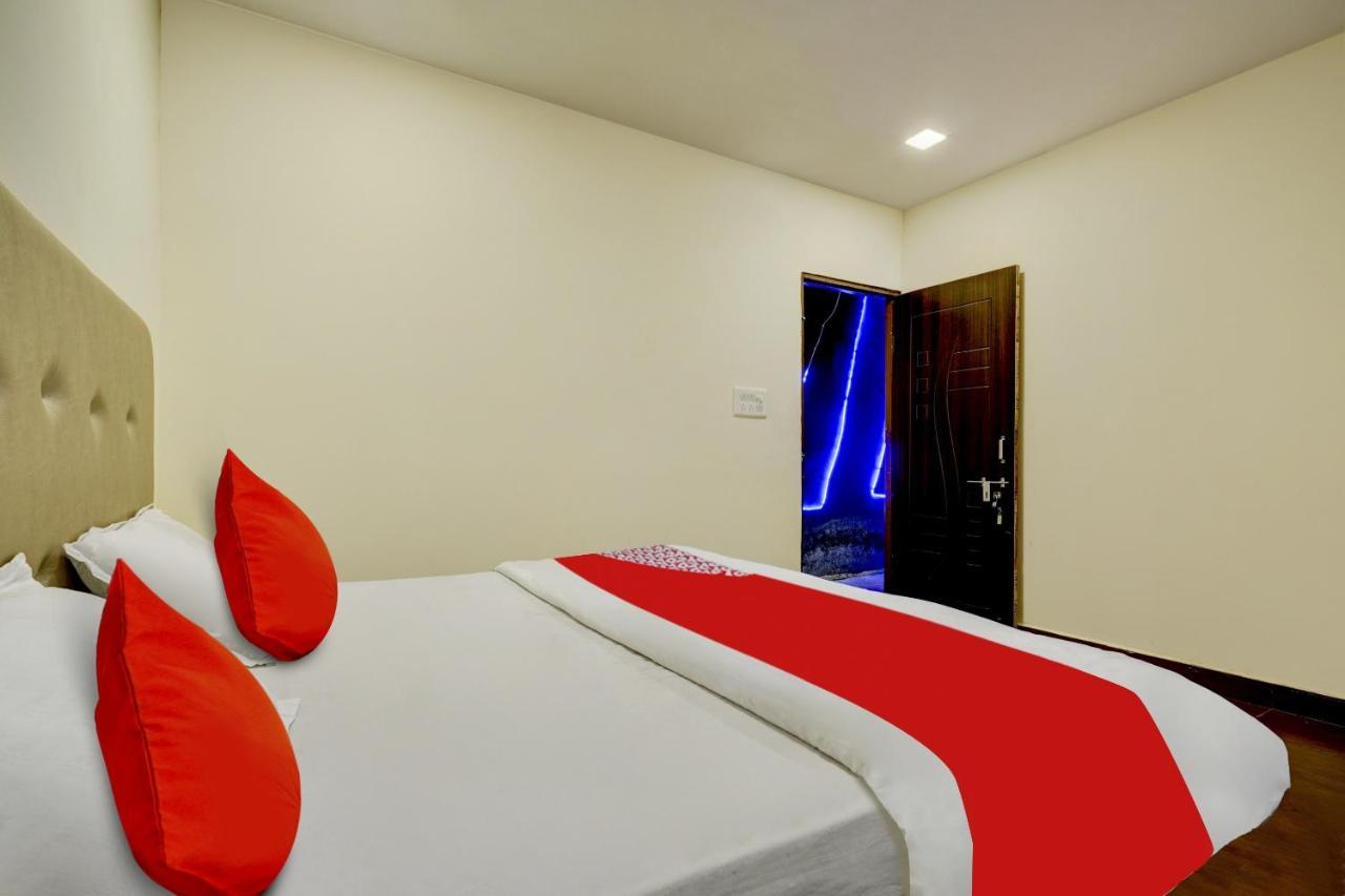 Oyo Flagship The Chirag Resort Bhandāra Exteriör bild