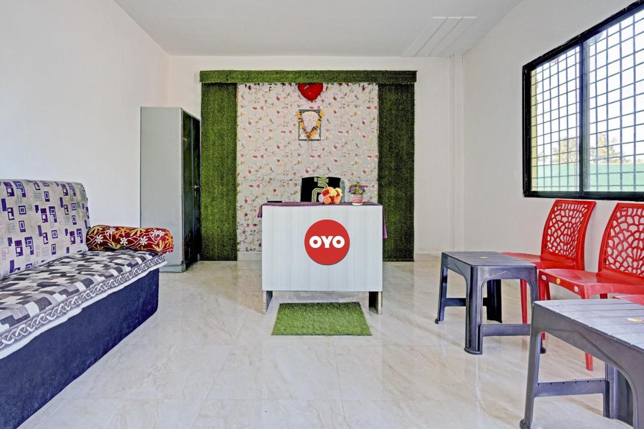 Oyo Flagship The Chirag Resort Bhandāra Exteriör bild